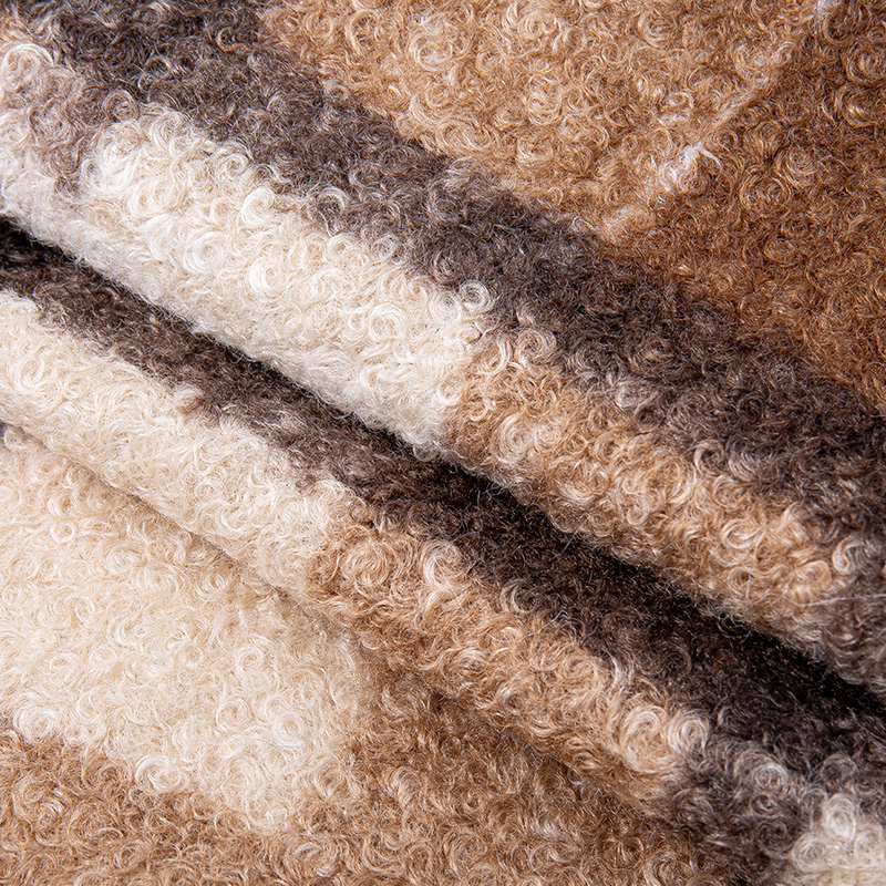 HOY renkli içi boş kıvrımlı iplik serisi